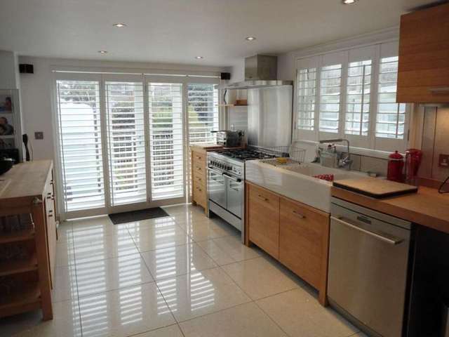  Image of 5 bedroom Semi-Detached house for sale in York Street Broadstairs CT10 at York Street  Broadstairs, CT10 1PB