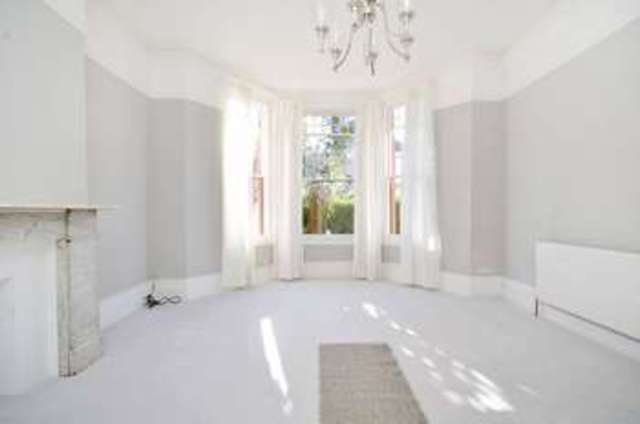  Image of 3 bedroom Maisonette to rent in Hermitage Street London W2 at Bayswater W2 1PW Bayswater, W2 1PW