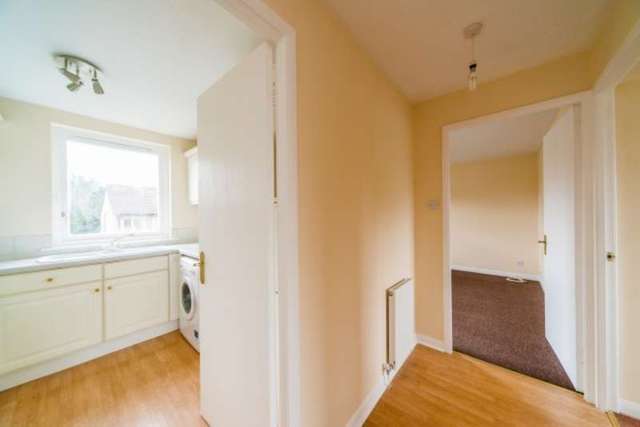  Image of 1 bedroom Flat for sale in Stuart Crescent East Craigs Edinburgh EH12 at Edinburgh, EH12 8XR