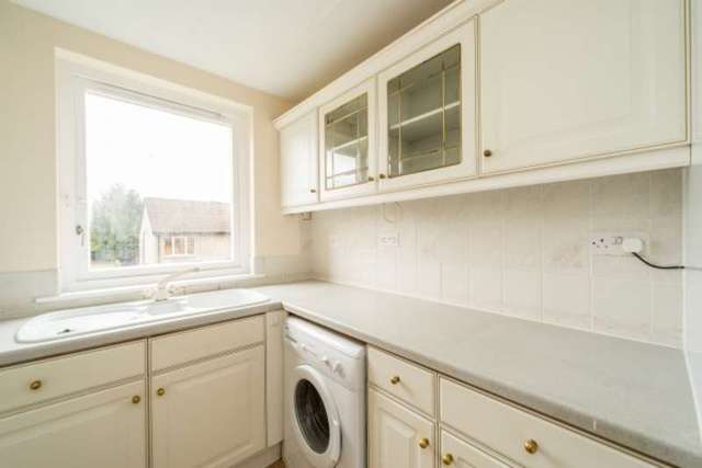  Image of 1 bedroom Flat for sale in Stuart Crescent East Craigs Edinburgh EH12 at Edinburgh, EH12 8XR
