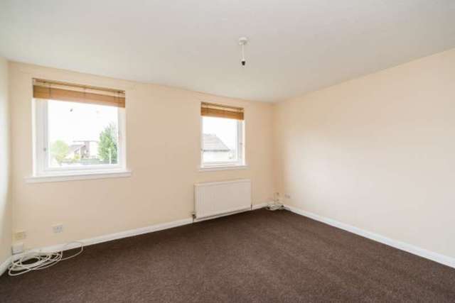  Image of 1 bedroom Flat for sale in Stuart Crescent East Craigs Edinburgh EH12 at Edinburgh, EH12 8XR