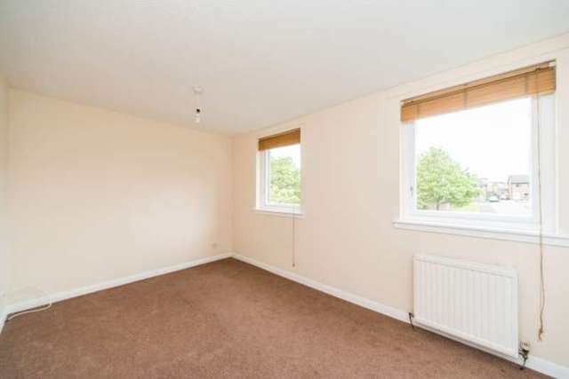  Image of 1 bedroom Flat for sale in Stuart Crescent East Craigs Edinburgh EH12 at Edinburgh, EH12 8XR
