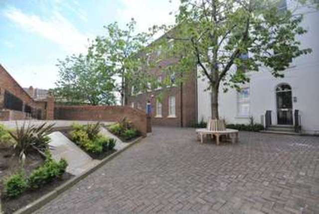  Image of 2 bedroom Flat to rent in Lower Bridge Street Chester CH1 at Lower Bridge Street  Chester, CH1 1RD