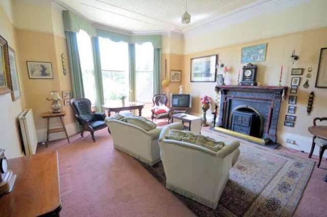  Image of 3 bedroom Apartment for sale in Oriel Crescent Scarborough YO11 at 3 Oriel Crescent 3 Oriel Crescent Scarborough, YO11 2SY