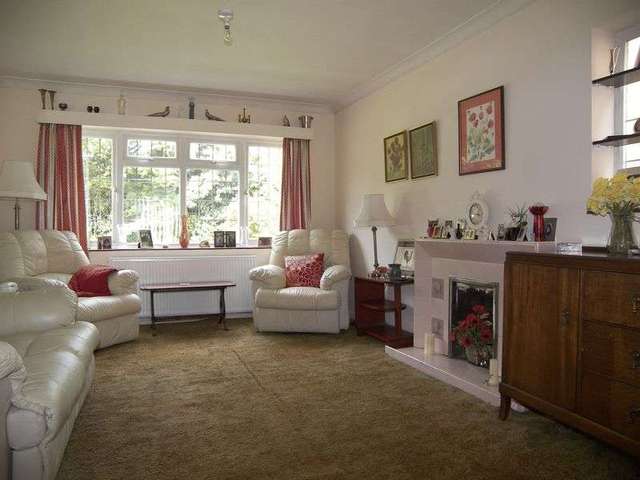  Image of 4 bedroom Detached house for sale in Hermitage Close Claygate Esher KT10 at Hermitage Close Claygate Esher, KT10 0HH