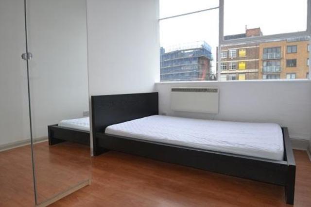  Image of 4 bedroom Flat to rent in Long Street London E2 at Long Street  Shoreditch, E2 8HJ