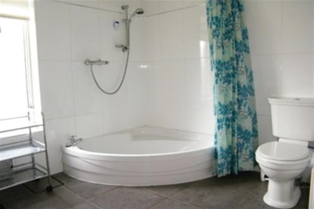  Image of 1 bedroom Flat to rent in Harland Cottages Glasgow G14 at Scotstoun Glasgow Glasgow, G14 0AS