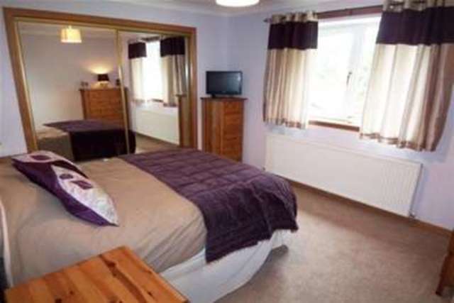  Image of 3 bedroom Bungalow to rent in Dewshill Cottages Salsburgh Shotts ML7 at Shotts, ML7 4NS