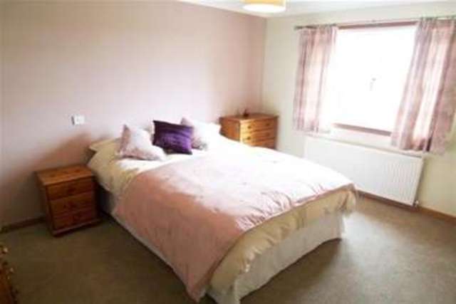  Image of 3 bedroom Bungalow to rent in Dewshill Cottages Salsburgh Shotts ML7 at Shotts, ML7 4NS