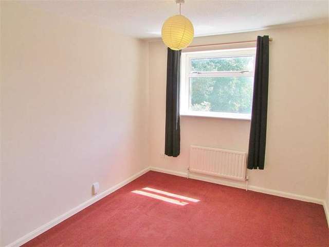  Image of 3 bedroom Detached house to rent in Collett Way Grove Wantage OX12 at Grove  Wantage, OX12 0NT