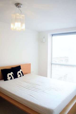  Image of 2 bedroom Flat to rent in Warstone Lane Hockley Birmingham B18 at Birmingham West Midlands, B18 6HP