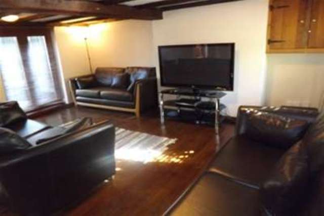 5 Bedroom Detached House To Rent In Leys Road Loughton