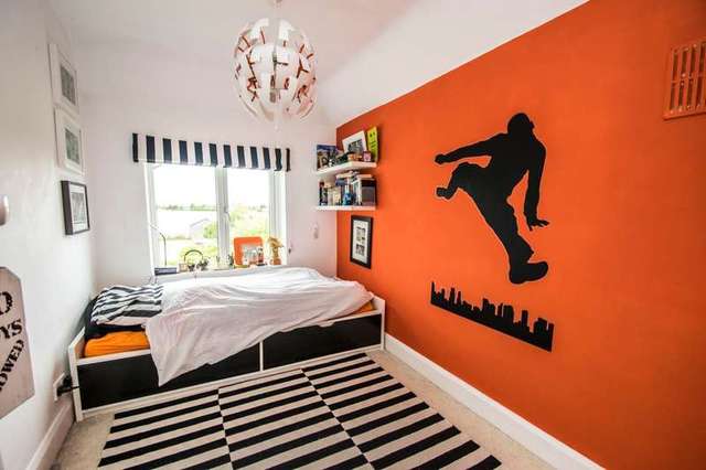  Image of 4 bedroom Detached house for sale in Wantage Road Wallingford OX10 at Wallingford, OX10 0LT