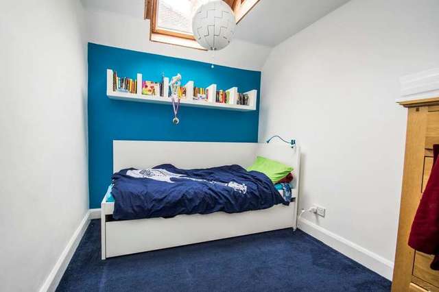  Image of 4 bedroom Detached house for sale in Wantage Road Wallingford OX10 at Wallingford, OX10 0LT