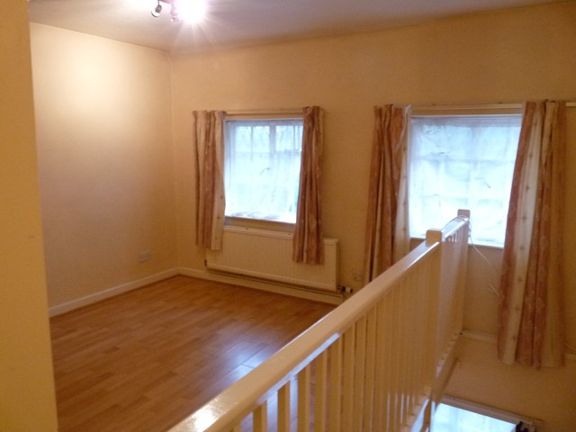  Image of 1 bedroom Cottage to rent in Shakespeare Road Basingstoke RG24 at Basingstoke, RG24 9BW