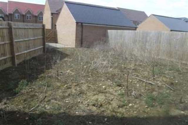 Image of 4 bedroom Detached house to rent in The Avenue Corby NN17 at Corby, NN17 5EE