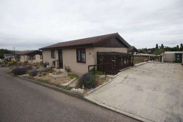  Image of 2 bedroom Detached house for sale in Northfield Park Upper Cornaway Lane Fareham PO16 at Upper Cornaway Lane Portchester Fareham, PO16 8NF