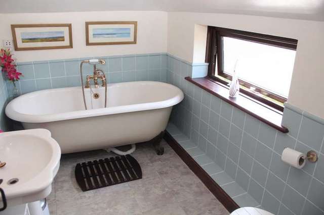  Image of 2 bedroom Cottage for sale in Cuttons Corner Hemblington Norwich NR13 at Hemblington Norwich Hemblington, NR13 4PS
