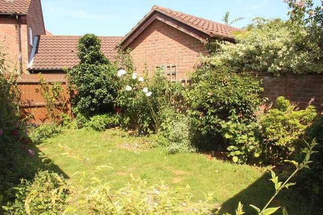  Image of 2 bedroom Cottage for sale in Cuttons Corner Hemblington Norwich NR13 at Hemblington Norwich Hemblington, NR13 4PS