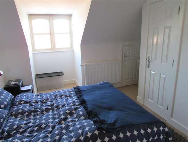  Image of 3 bedroom Terraced house to rent in Leverton Gardens Wantage OX12 at Naldertown  Wantage, OX12 9NY