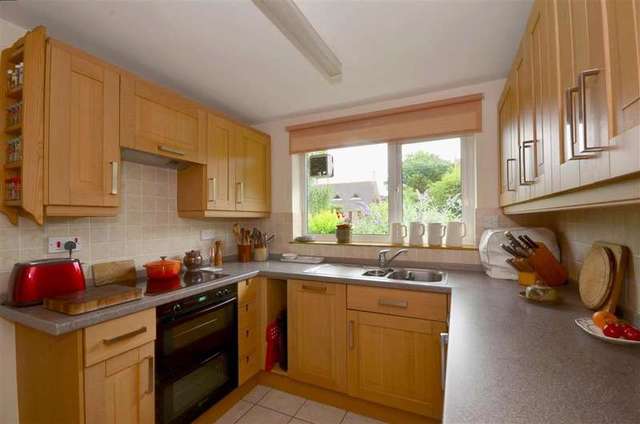  Image of 4 bedroom Bungalow for sale in Station Road Headcorn Ashford TN27 at Headcorn Ashford Headcorn, TN27 9SA