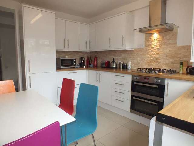  Image of 1 bedroom Detached house to rent in Wantage Road Reading RG30 at Reading Berkshrie Reading, RG30 2SE