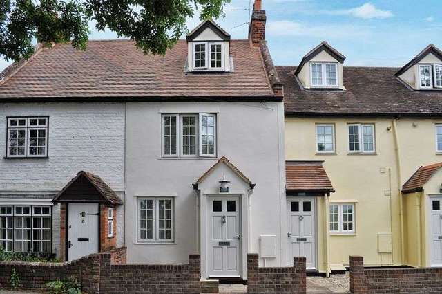  Image of 3 bedroom Cottage for sale in Abingdon Road Sutton Courtenay Abingdon OX14 at Abingdon Road Sutton Courtenay Abingdon, OX14 4NF