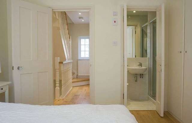  Image of 3 bedroom Cottage for sale in Abingdon Road Sutton Courtenay Abingdon OX14 at Abingdon Road Sutton Courtenay Abingdon, OX14 4NF