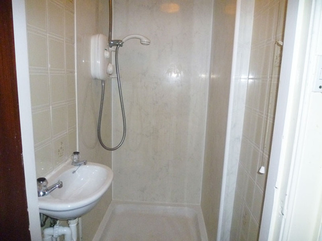  Image of 2 bedroom Flat to rent in Boothacre Cottages Edinburgh EH6 at Leith Links Edinburgh Edinburgh, EH6 7QW