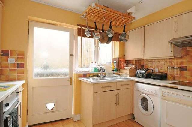  Image of 3 bedroom Terraced house for sale in Grove Street Wantage OX12 at Grove Street  Wantage, OX12 7BX