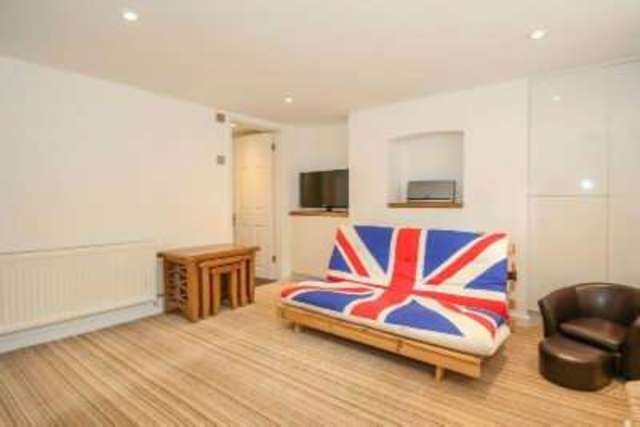  Image of 3 bedroom Terraced house for sale in Hermitage Road Hale Altrincham WA15 at ALTRINCHAM, WA15 8BW