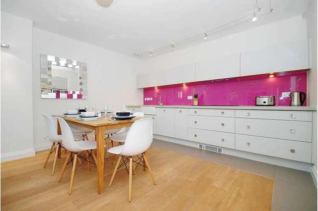  Image of 2 bedroom Flat to rent in Belsize Grove London NW3 at Belsize Grove Belsize Park Camden, NW3 4UP