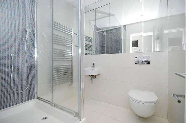  Image of 2 bedroom Flat to rent in Belsize Grove London NW3 at Belsize Grove Belsize Park Camden, NW3 4UP