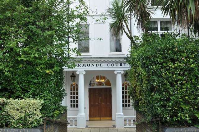  Image of 2 bedroom Flat to rent in Belsize Grove London NW3 at Belsize Grove Belsize Park Camden, NW3 4UP