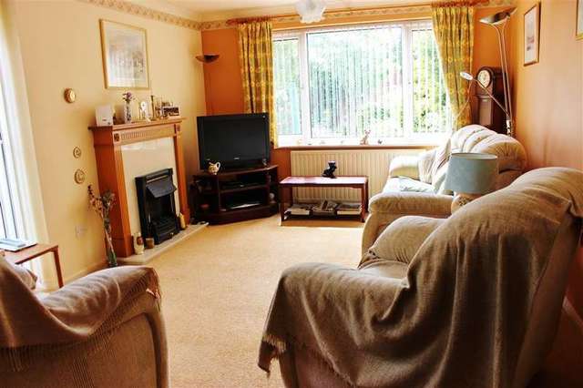  Image of 4 bedroom Detached house for sale in Peregrine Way Grove Wantage OX12 at Grove  Wantage, OX12 0QB