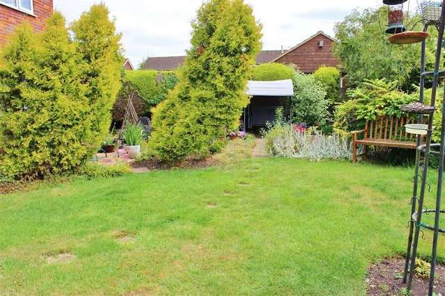  Image of 4 bedroom Detached house for sale in Peregrine Way Grove Wantage OX12 at Grove  Wantage, OX12 0QB