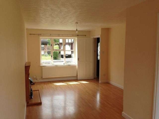  Image of 3 bedroom Semi-Detached house to rent in Shelley Close Armitage Rugeley WS15 at Shelley Close Armitage Rugeley, WS15 4UW