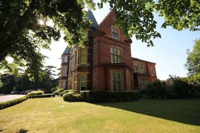  Image of 4 bedroom Flat for sale in Regents Drive Woodford Green IG8 at Regents Drive  Woodford Green, IG8 8SA