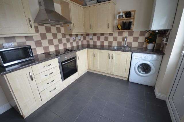  Image of 2 bedroom End of Terrace to rent in Station Road Kilgetty SA68 at Station Road  Kilgetty, SA68 0XR