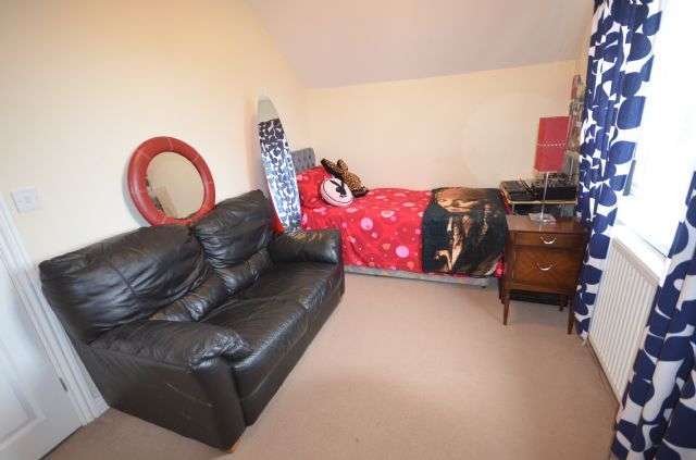  Image of 2 bedroom End of Terrace to rent in Station Road Kilgetty SA68 at Station Road  Kilgetty, SA68 0XR