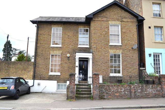  Image of 1 bedroom Flat to rent in Northgate End Bishop