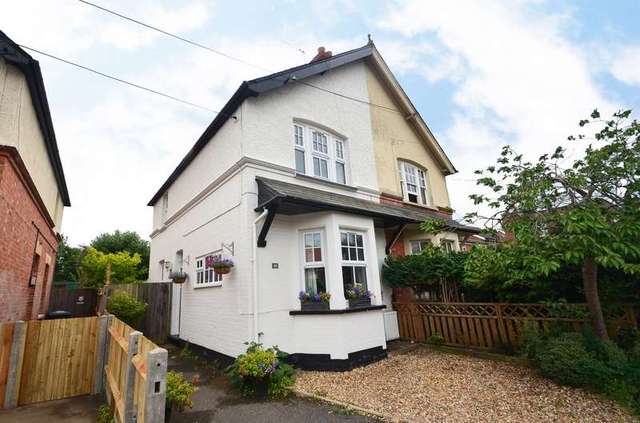  Image of 3 bedroom Cottage for sale in Spring Gardens South Ascot Ascot SL5 at South Ascot, SL5 9DQ