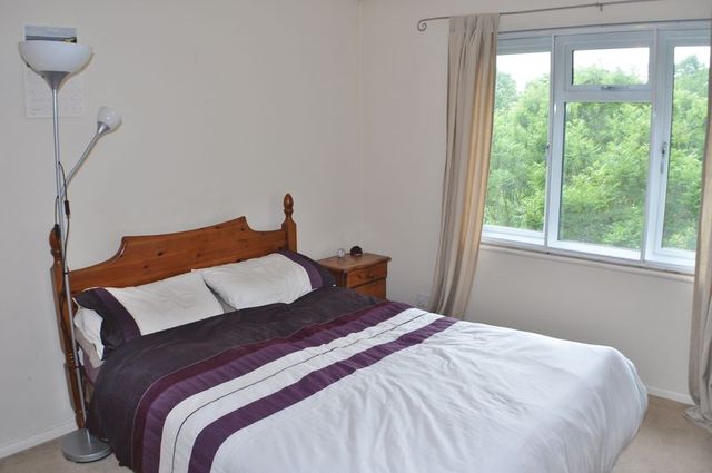  Image of 2 bedroom Flat for sale in Tintagel Way Woking GU22 at Tintagel Way  Woking, GU22 7DG