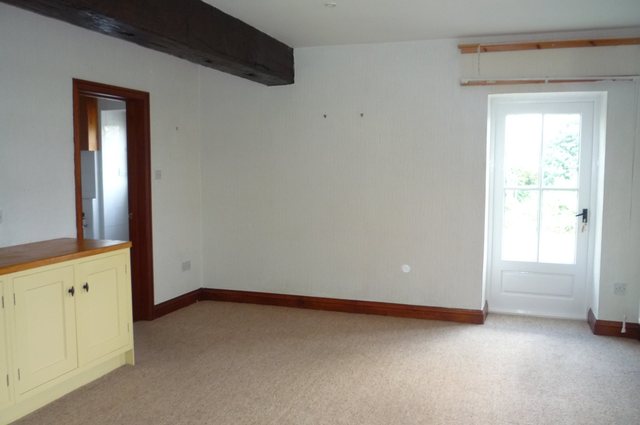  Image of 2 bedroom Cottage to rent in School Lane Antrobus Northwich CW9 at School Lane Antrobus Antrobus, CW9 6LB