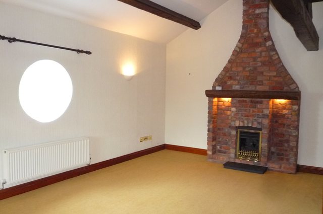  Image of 2 bedroom Cottage to rent in School Lane Antrobus Northwich CW9 at School Lane Antrobus Antrobus, CW9 6LB