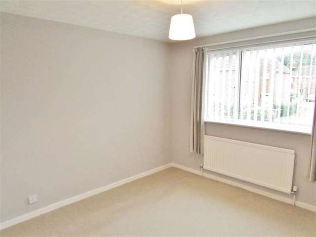  Image of 3 bedroom Semi-Detached house to rent in Highclere Gardens Wantage OX12 at Wantage, OX12 9YB