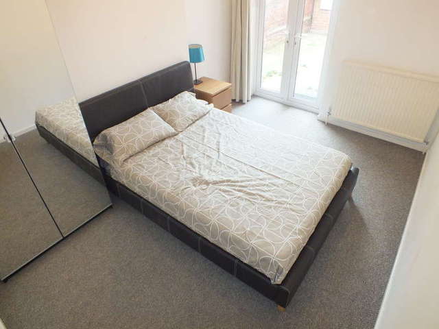  Image of 1 bedroom Detached house to rent in Wantage Road Reading RG30 at Reading Berkshire Reading, RG30 2SF