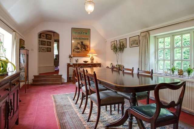  Image of 4 bedroom Detached house for sale in Ickleton Road Wantage OX12 at Wantage, OX12 9JA