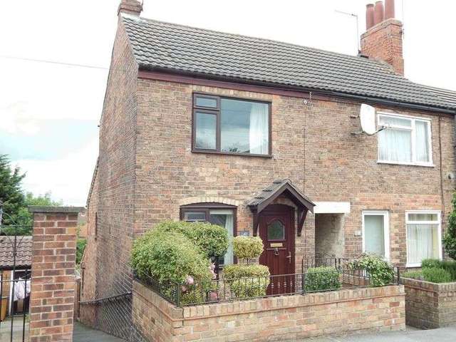  Image of 2 bedroom Terraced house for sale in Kidgate Louth LN11 at Kidgate  Louth, LN11 9BT