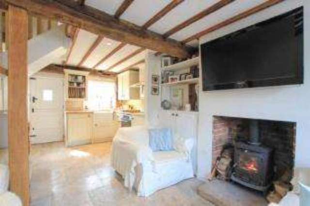  Image of 2 bedroom End of Terrace for sale in High Street Upper Beeding Steyning BN44 at High Street Upper Beeding Upper Beeding, BN44 3WQ